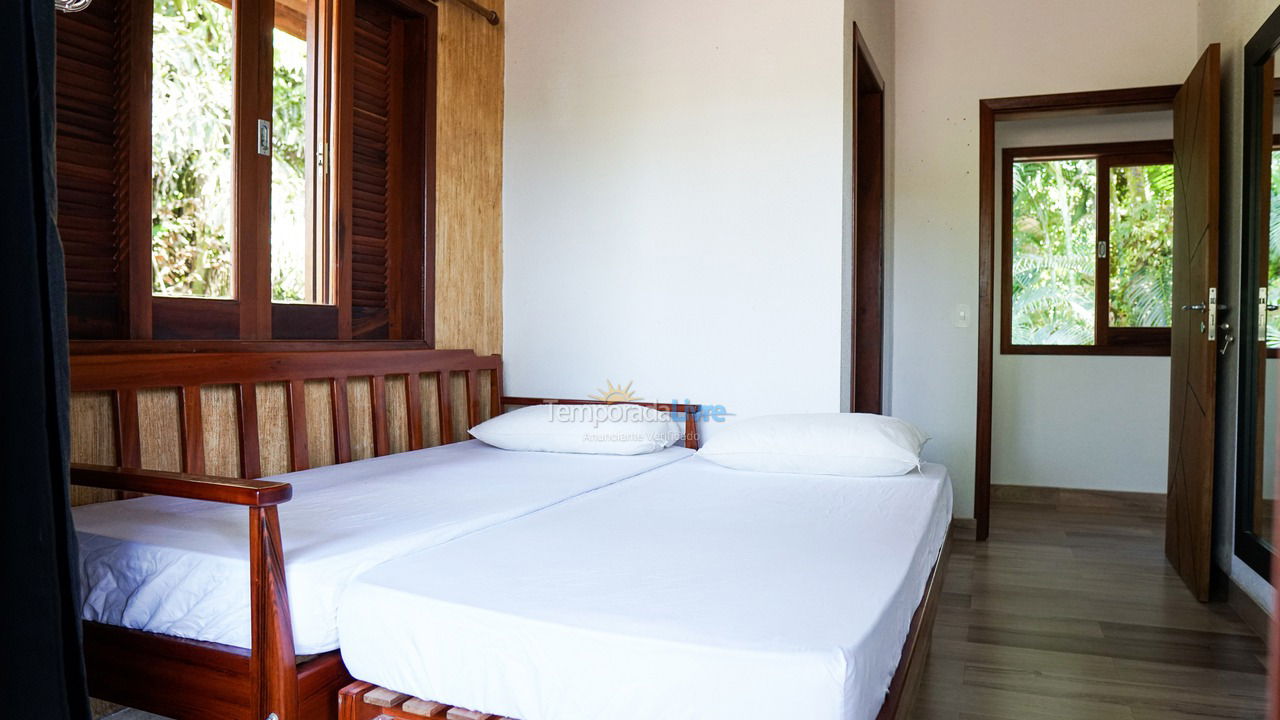 Casa para aluguel de temporada em Ubatuba (Praia de Itamambuca)