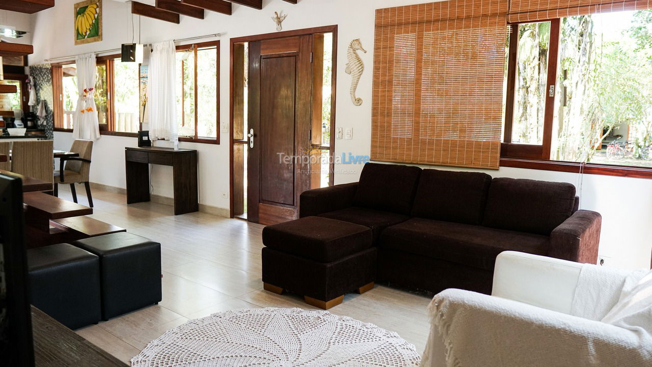 Casa para aluguel de temporada em Ubatuba (Praia de Itamambuca)