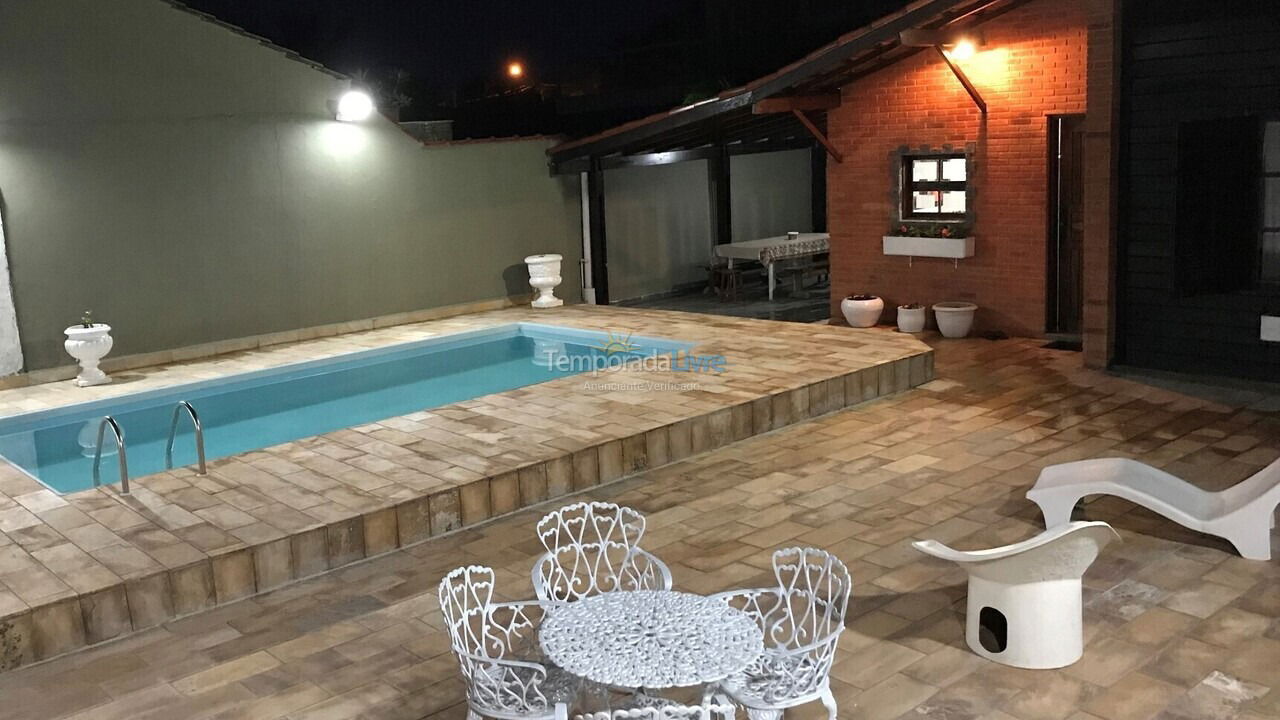 House for vacation rental in Bertioga (Condominio Morada da Praia)