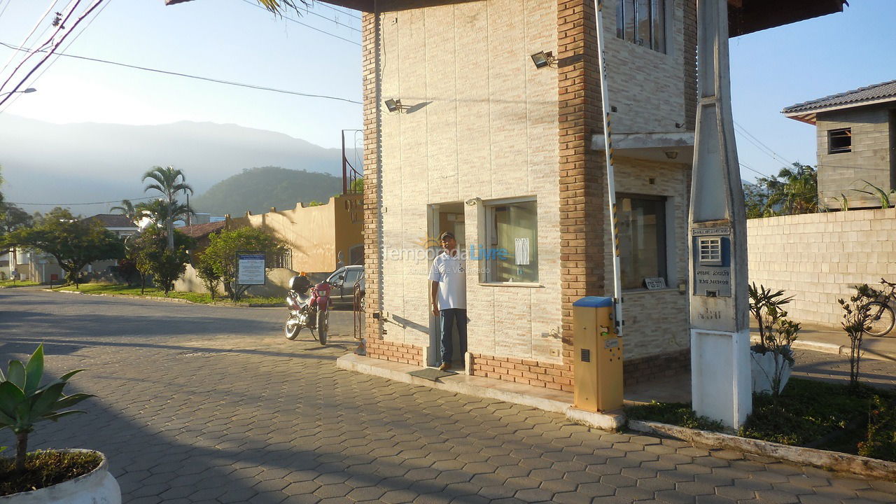 Casa para aluguel de temporada em Caraguatatuba (Massaguaçu)