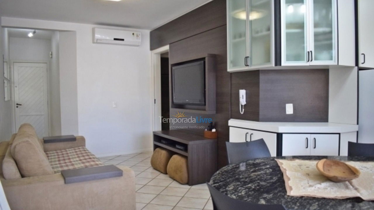 Apartamento para alquiler de vacaciones em Florianópolis (Jurere Tradicional)