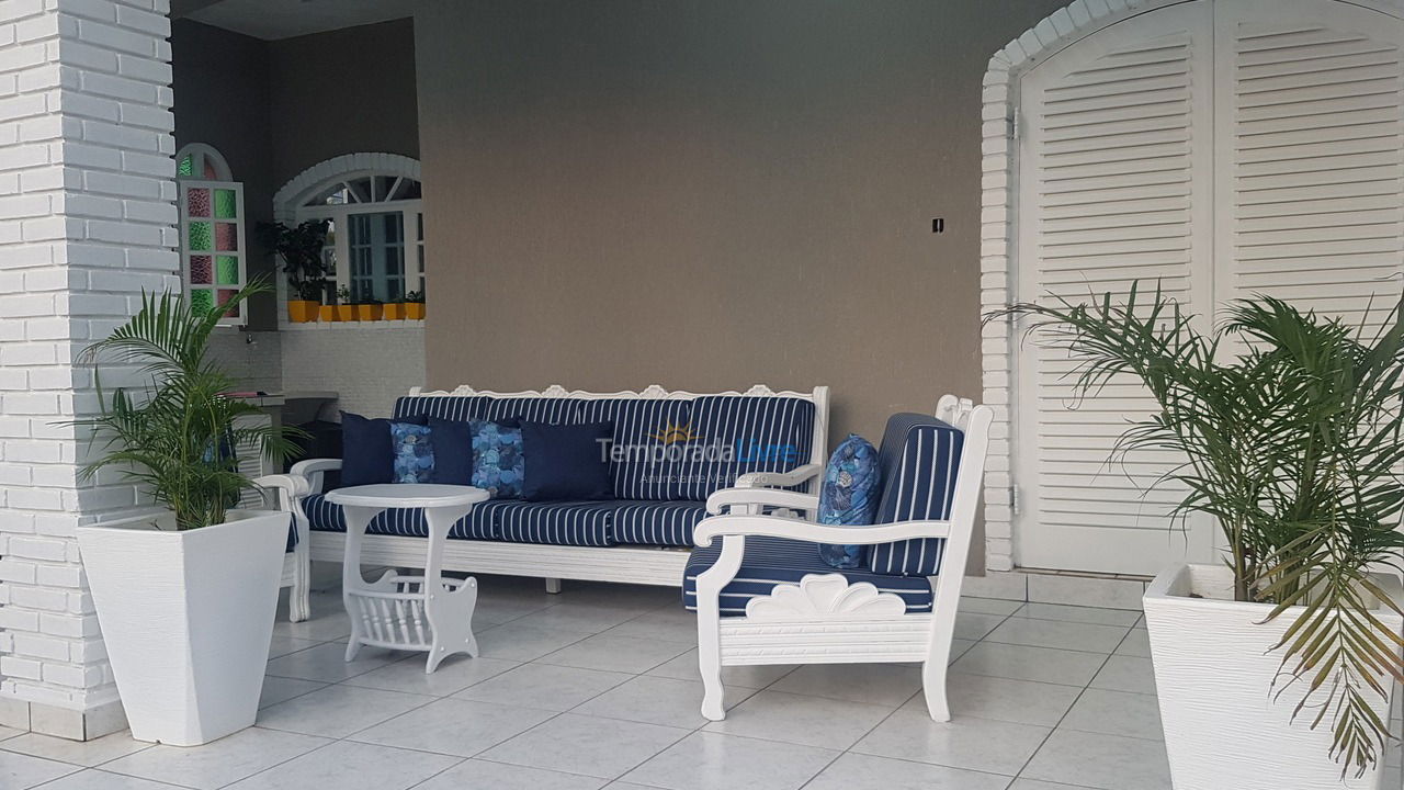 House for vacation rental in Bertioga (Condominio Morada da Praia)