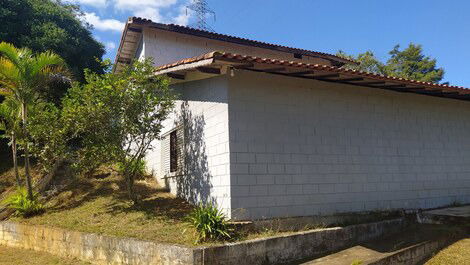 LINDO SITIO LOCALIZADO EM MAIRIPORA, IDEAL PARA FAMILIA E AMIGOS