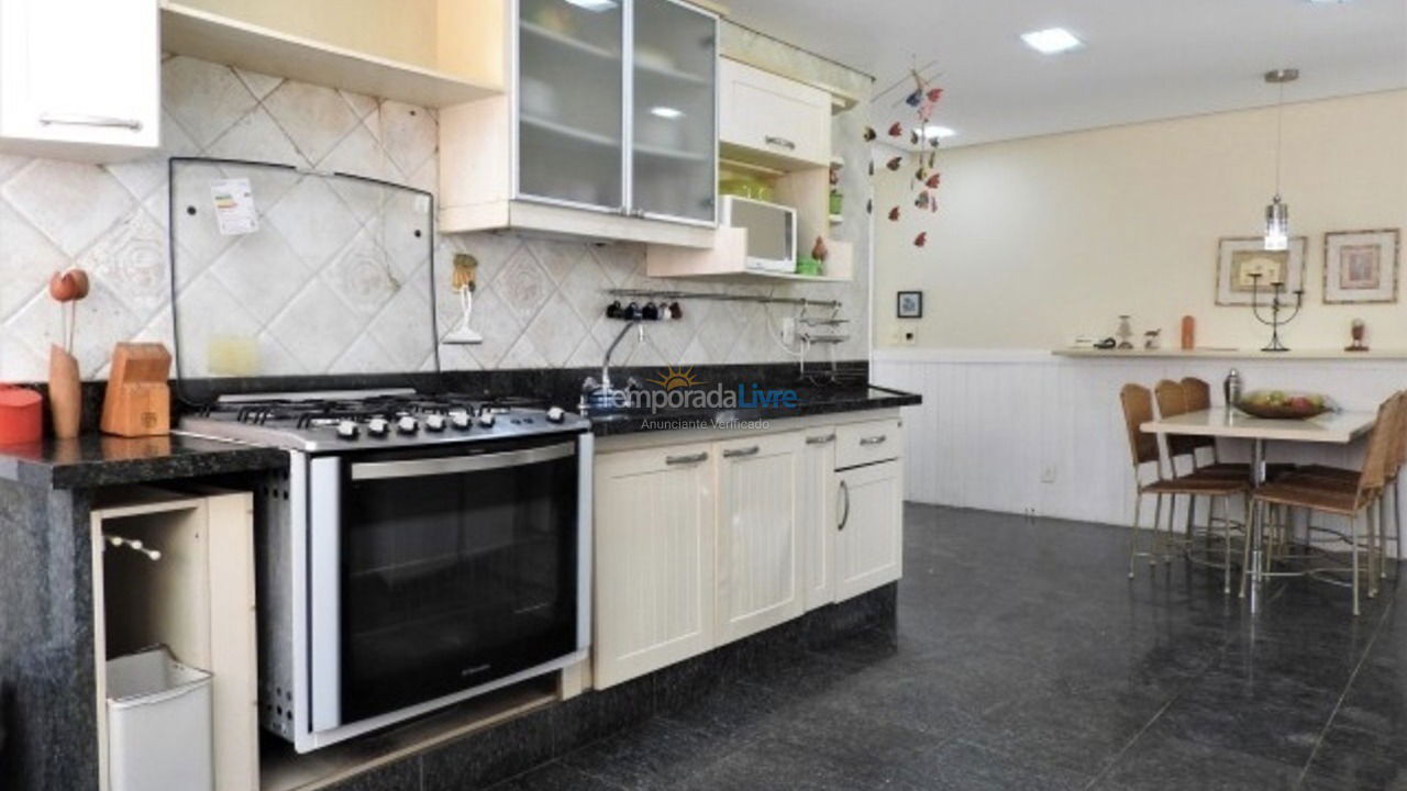 House for vacation rental in Angra dos Reis (Condomínio Caieirinhas)
