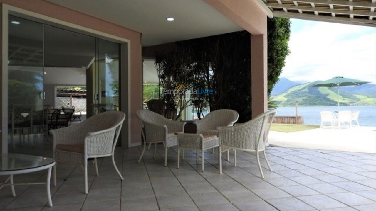 House for vacation rental in Angra dos Reis (Condomínio Caieirinhas)