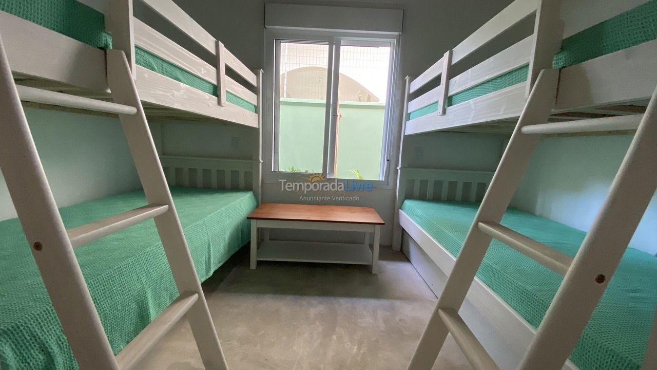 Casa para alquiler de vacaciones em São Sebastião (Barequeçaba)