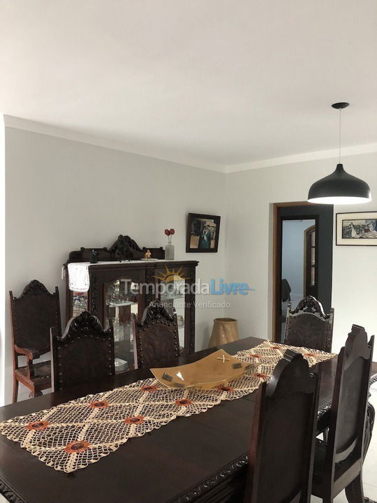 Apartment for vacation rental in Caraguatatuba (Centro)