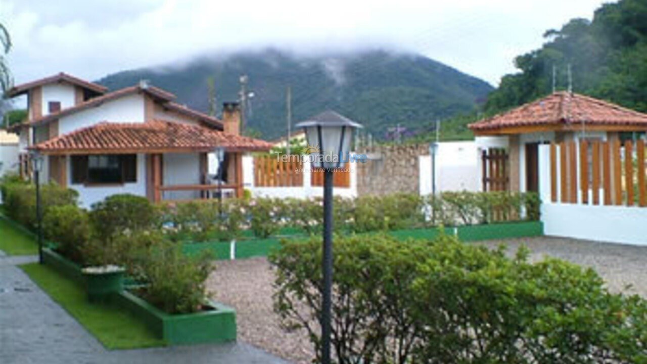 Casa para aluguel de temporada em Caraguatatuba (Prainha)