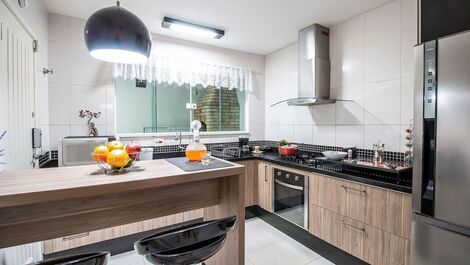 Casa 3 Quartos próximo ao Aeroporto, Expos, Autódromo e IBC