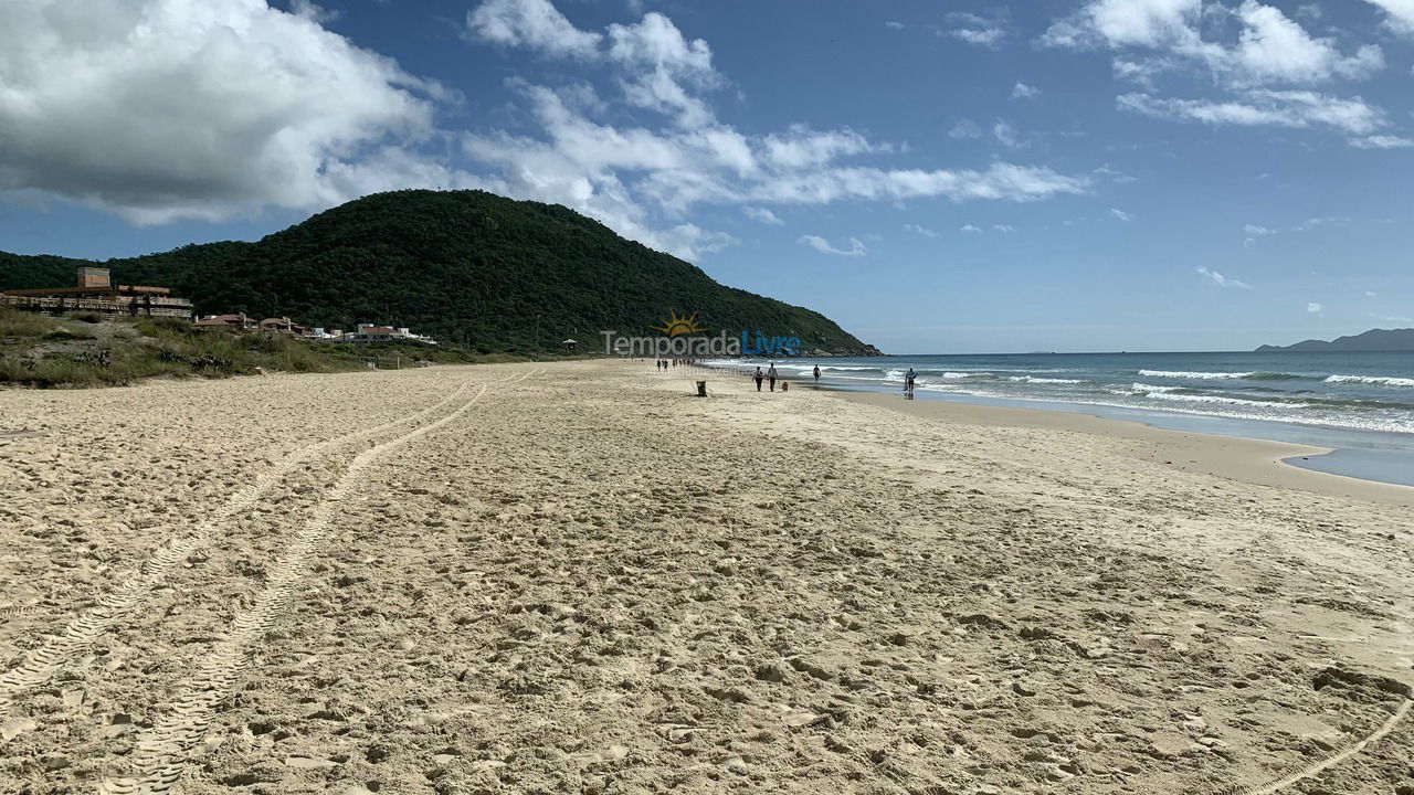 Apartamento para aluguel de temporada em Florianopolis (Praia dos Ingleses)