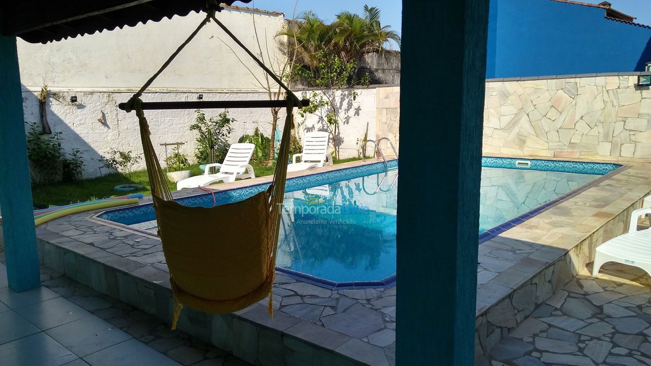 Casa para aluguel de temporada em Praia Grande (Cidade das Criançasantigo Solemar)