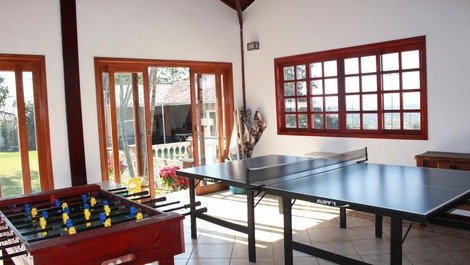 Chácara Aconchegante no Residencial Porta do Sol em Mairinque-SP