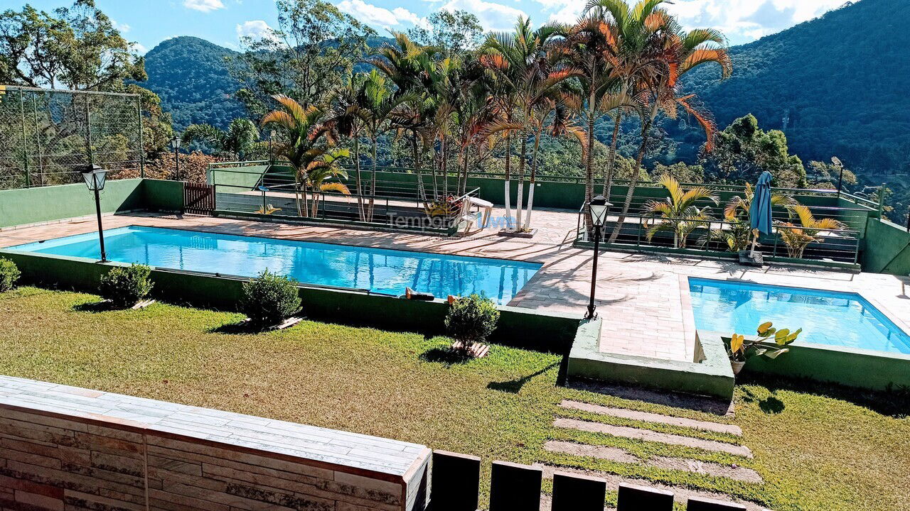 Granja para alquiler de vacaciones em Nazaré Paulista (Ribeirao Acima)