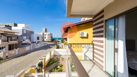 TRIPLEX a 80 metros da praia de Canto Grande (mar de fora - Mariscal)