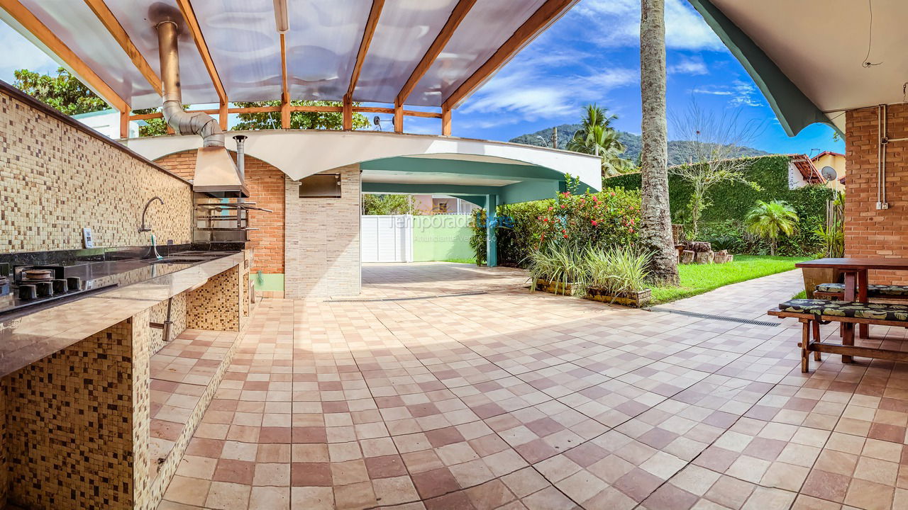 Casa para alquiler de vacaciones em Ubatuba (Praia das Toninhas)