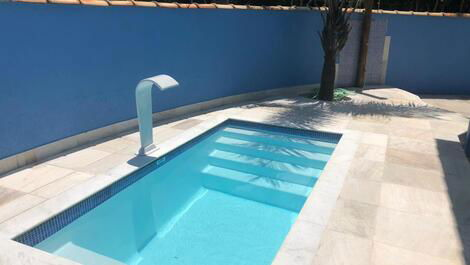 TOWNHOUSE WITH SWIMMING POOL A 10-minute walk from Praia das Toninhas