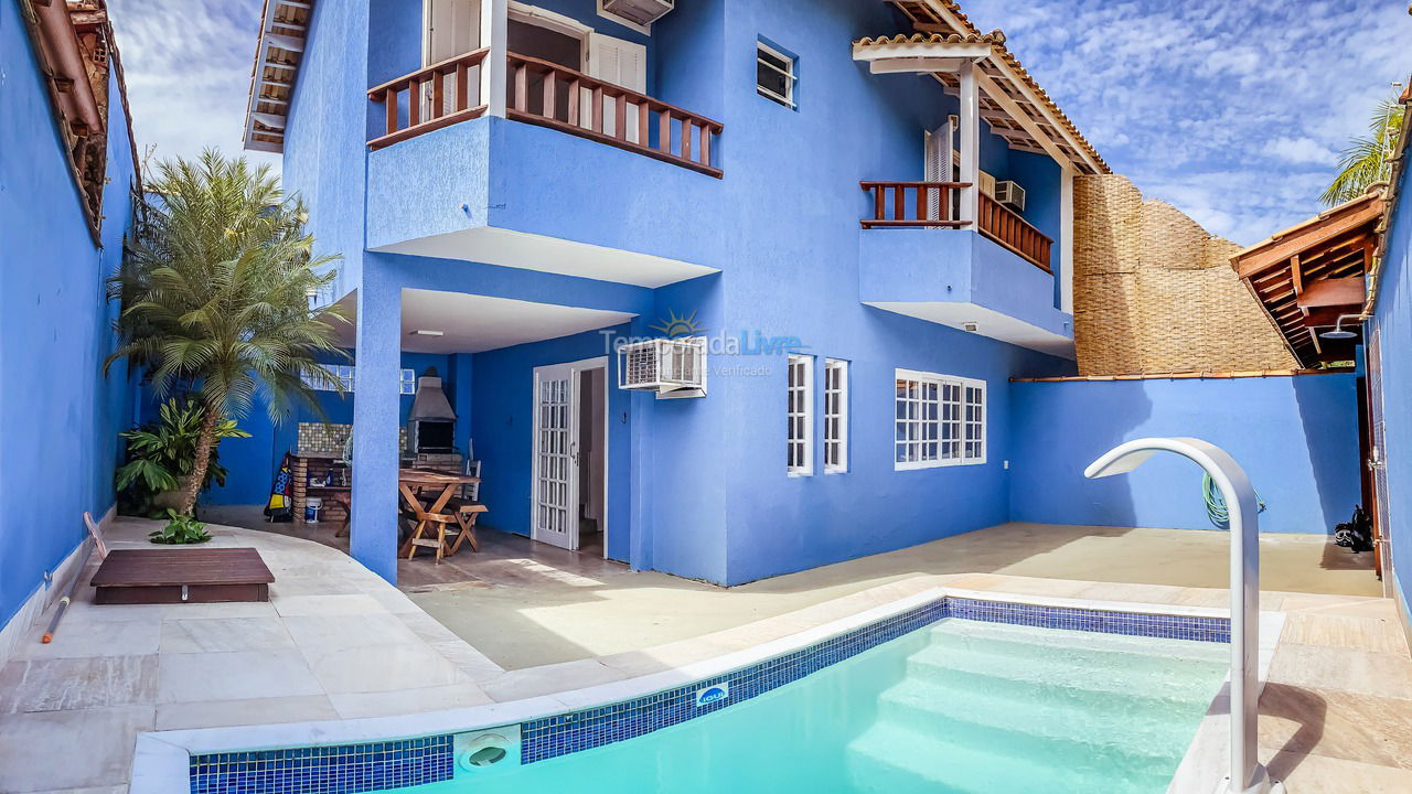 Casa para aluguel de temporada em Ubatuba (Praia das Toninhas)