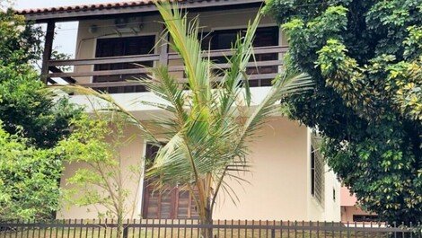 Casa para locação de temporada em Bombinhas-SC