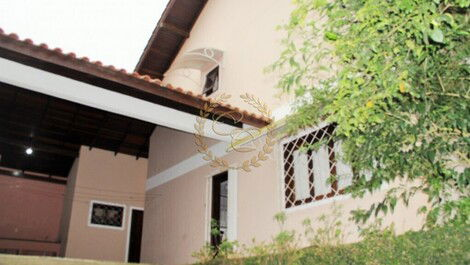 Casa para locação de temporada em Bombinhas-SC (LC1028)