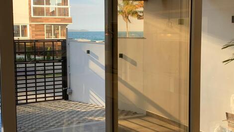 EXCELENTE TRIPLEX CON VISTAS AL MAR !! ALTO NIVEL !!