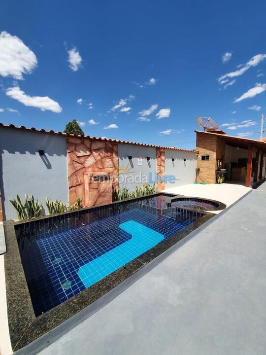 Casa para aluguel de temporada em Pirenópolis (Recidencial Morro Santa Bárbara)