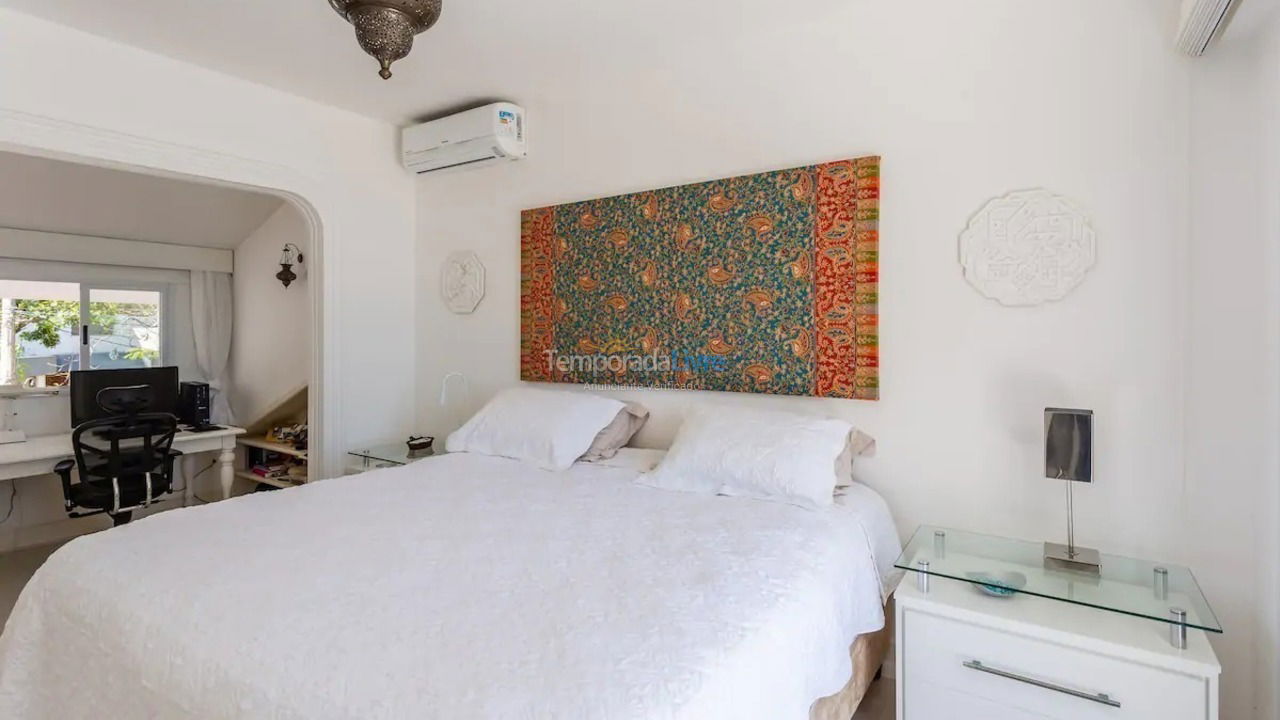 House for vacation rental in Florianópolis (Cachoeira do Bom Jesus)