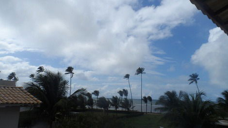 GUARAJUBA (Paraíso dos Corais) - frente a la playa "Pé na Areia''
