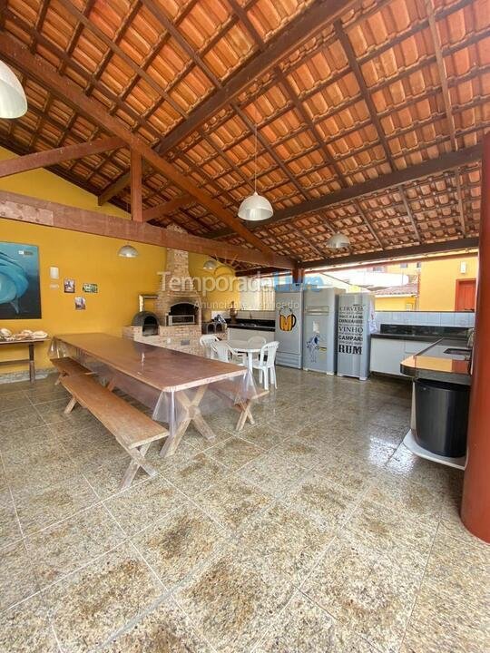 Casa para aluguel de temporada em Guarapari (Praia de Meaipe)