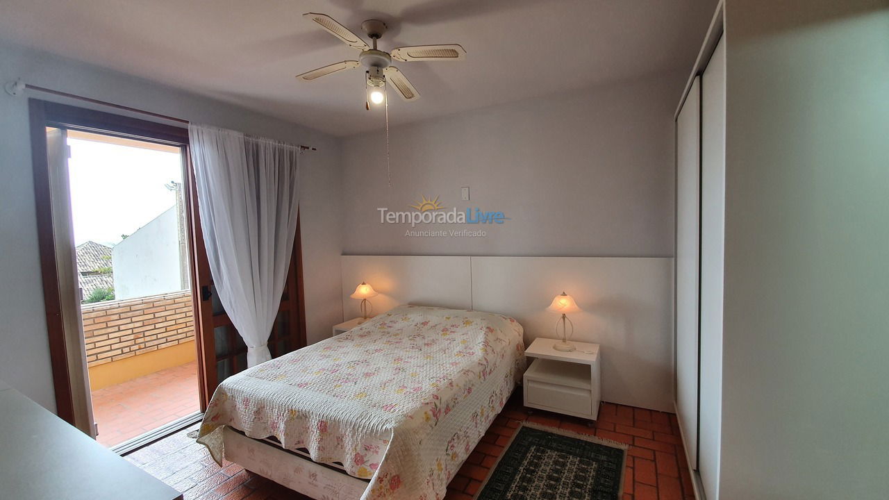Casa para aluguel de temporada em Garopaba (Morrinhos)