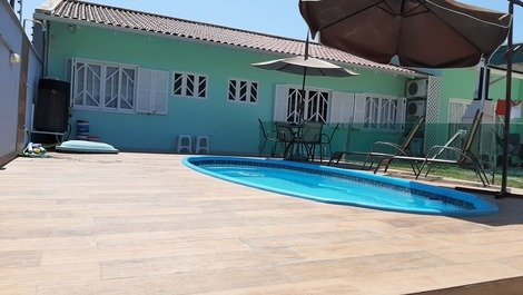 Casa 'entera' con piscina climatizada y barbacoa ;)