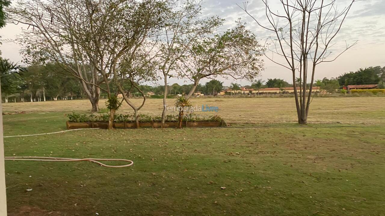 Granja para alquiler de vacaciones em Itu (Condominio Santa Filomena)