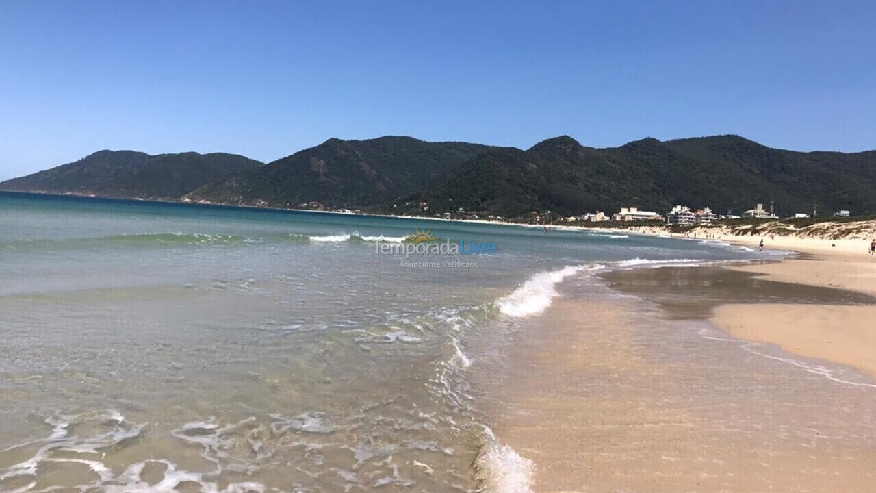 Casa para aluguel de temporada em Florianópolis (Pântano do Sul)