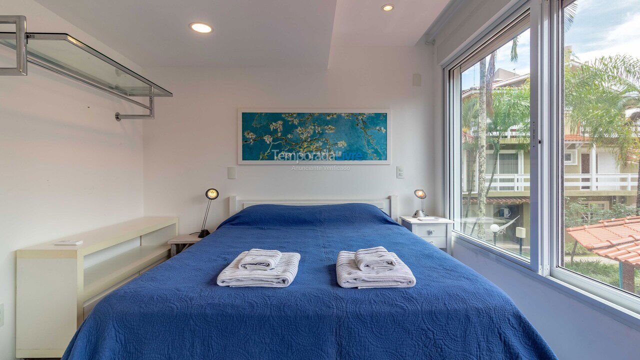 House for vacation rental in Florianópolis (Jurere Tradicional)