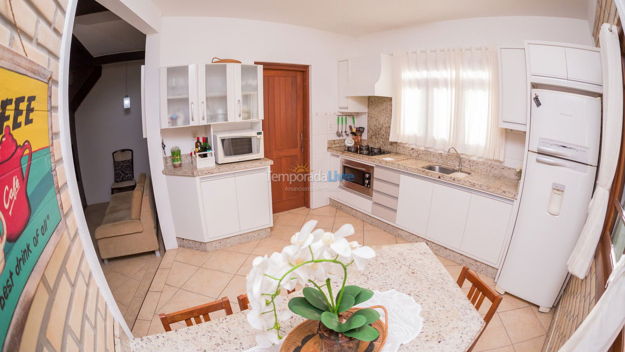 House for vacation rental in Palhoça (Guarda do Embaú)