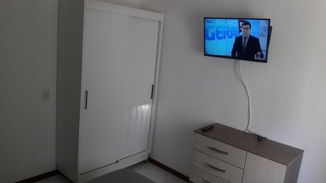 quarto com TV Smart
