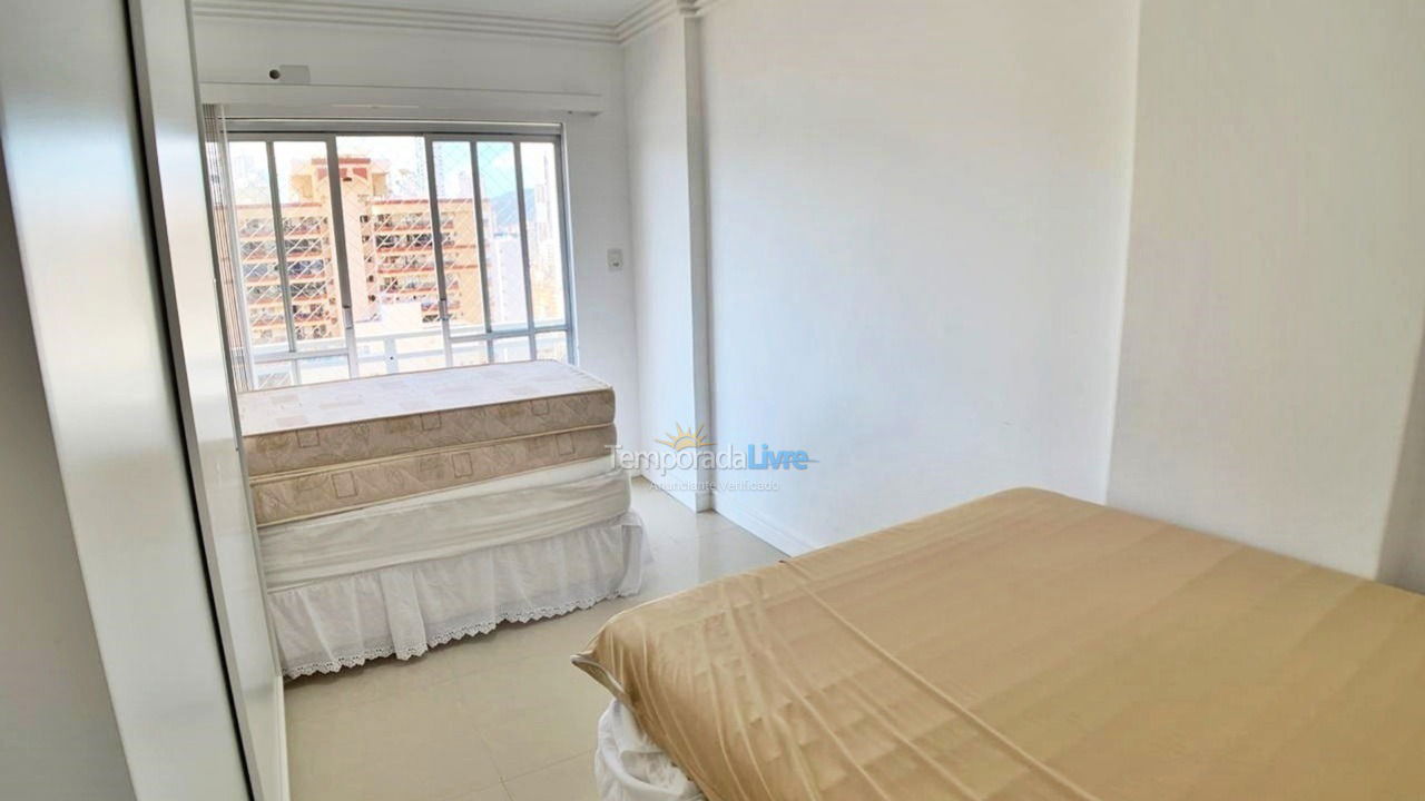 Apartamento para alquiler de vacaciones em Balneário Camboriú (Praia Central)