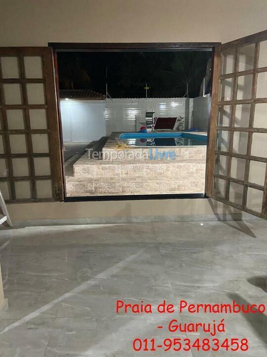 Casa para aluguel de temporada em Guarujá (Praia do Pernambuco)