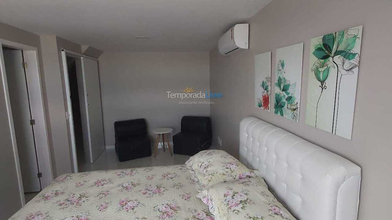 Apartamento para aluguel de temporada em Arraial do Cabo (Praia Grande)