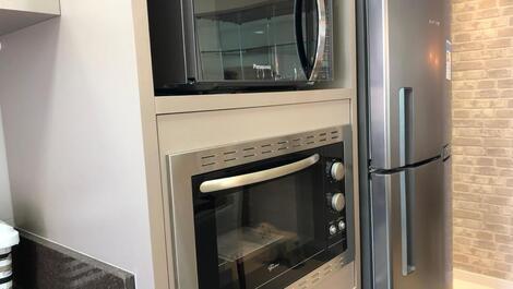 Microondas + Forno eletrico + geladeira