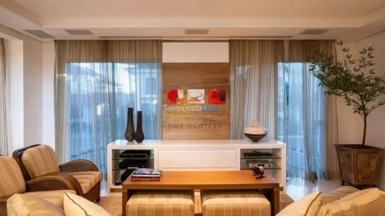 House for vacation rental in Florianopolis (Jurerê Internacional)