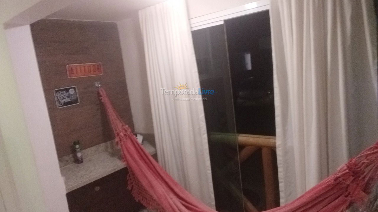 Apartamento para aluguel de temporada em Lauro de Freitas (Praia de Buraquinho Vilas do Atlantico)