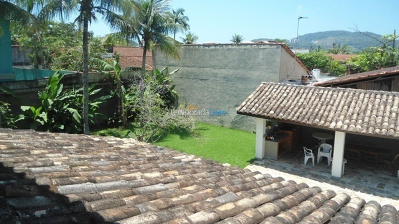 Casa para aluguel de temporada em Guarujá (Enseada)