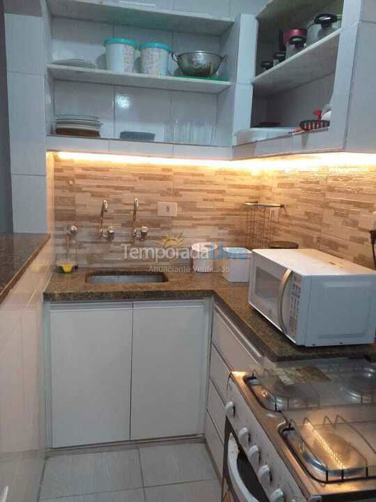 Apartamento para aluguel de temporada em Guarujá (Pitangueiras)