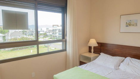 A BEDROOM APARTMENT TO 200 METERS FROM THE BEACH INTERNATIONAL JURERÊ