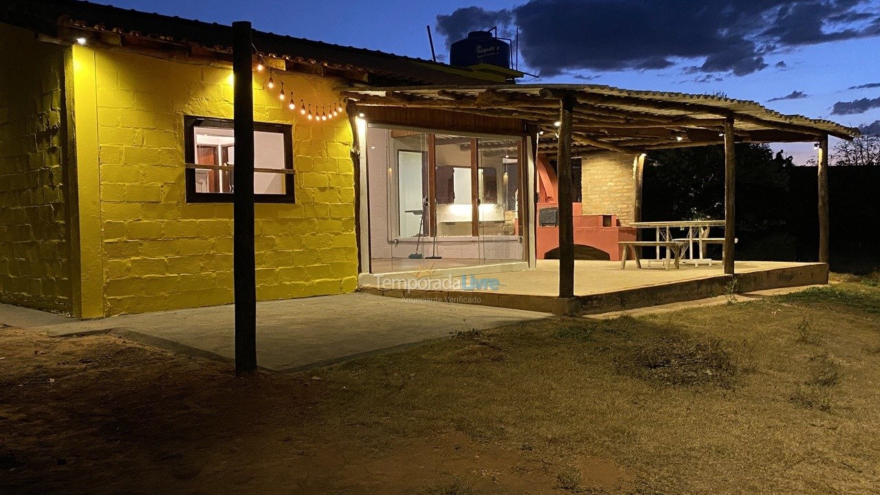Casa para aluguel de temporada em Delfinópolis (Estrada delfinópolis Cássia Zona Rural Proximo A Balsa)