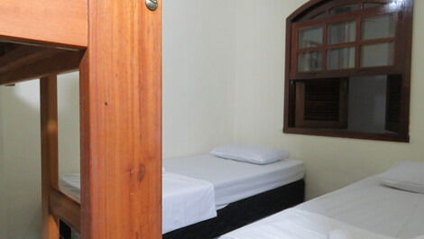3 Rooms / Wifi / Cable TV / 4 minutes walk to the beach and Pontal Atalaia
