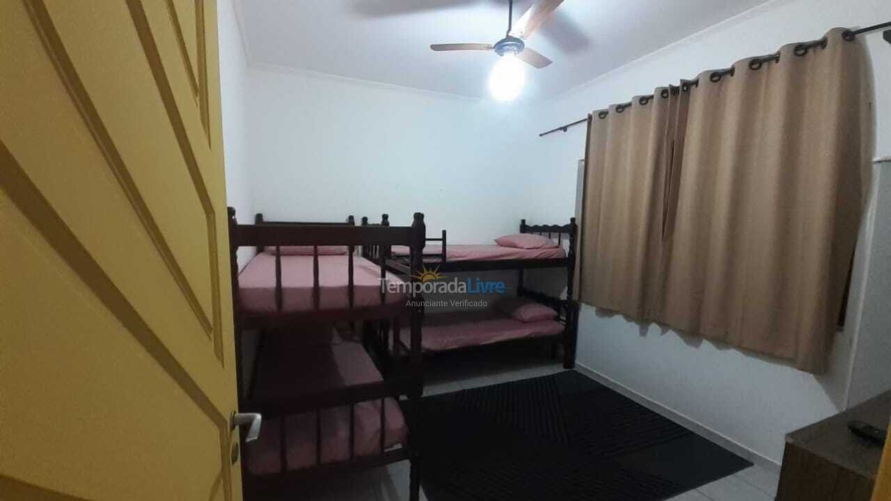 Apartamento para aluguel de temporada em Ubatuba (Umuarama Centro)