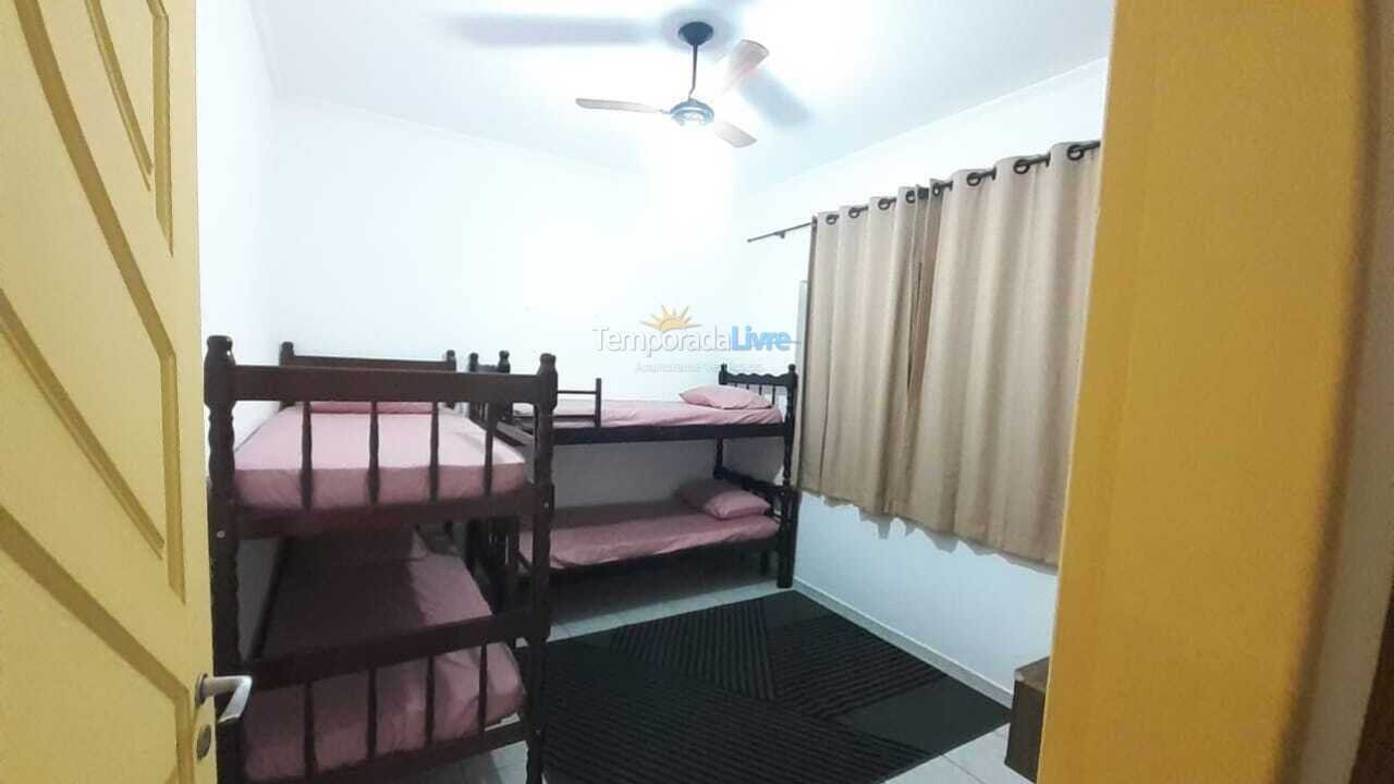 Apartamento para aluguel de temporada em Ubatuba (Umuarama Centro)