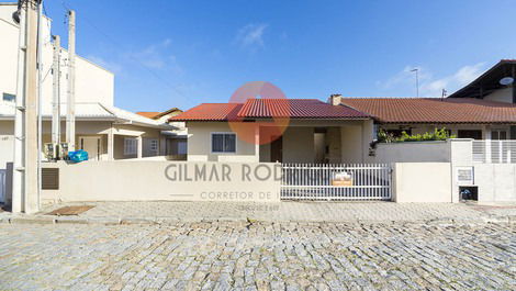 House with 3 bedrooms 100 meters from the beach