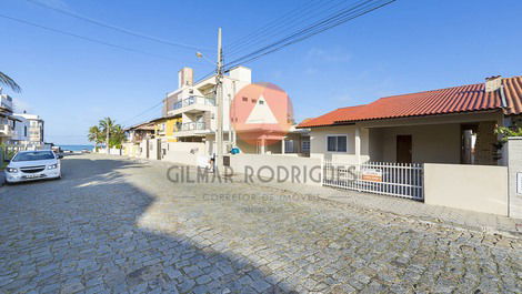 House with 3 bedrooms 100 meters from the beach